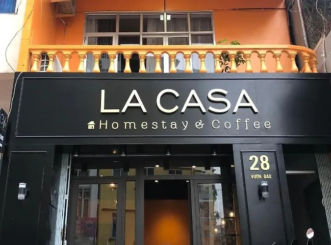 La Casa Homestay And Coffee Hostel Hạ Long